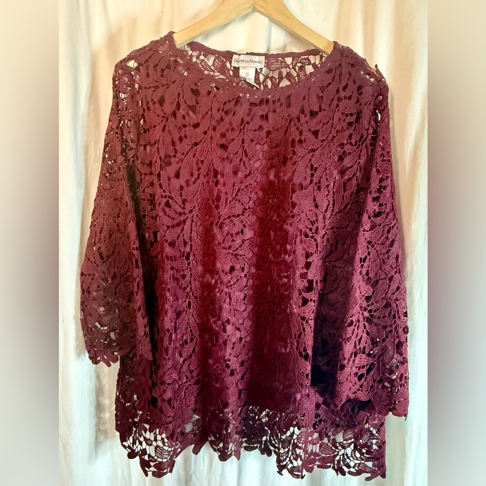 Draper’s & Damon’s Crochet Lace Tunic in Wine